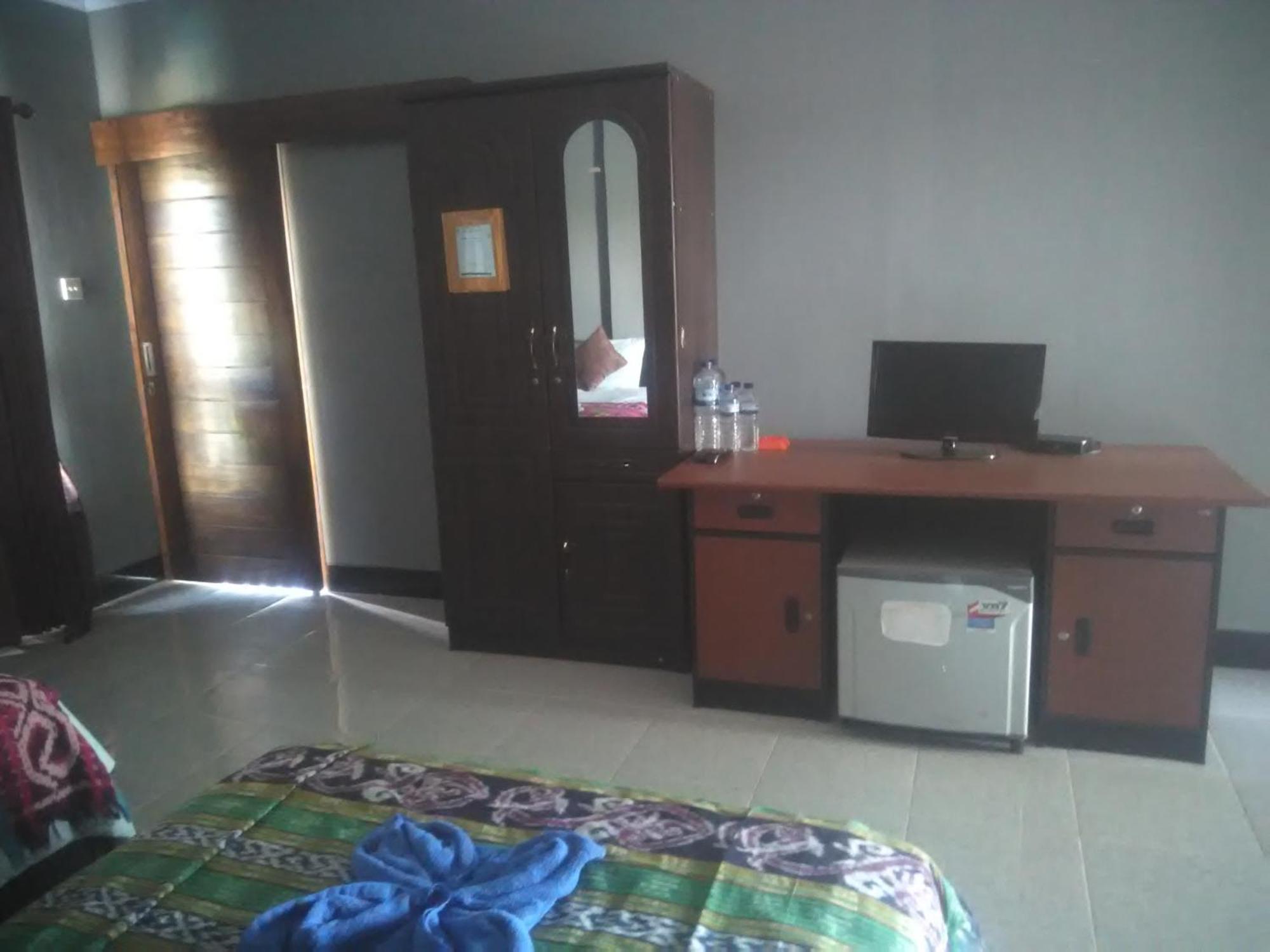 Ridho Malik Hotel Bumbang Ngoại thất bức ảnh