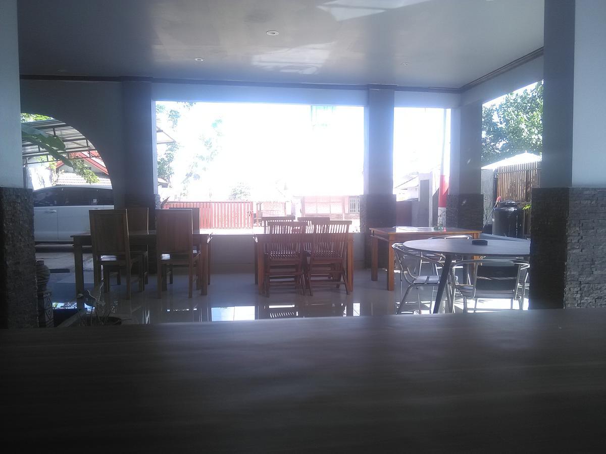 Ridho Malik Hotel Bumbang Ngoại thất bức ảnh