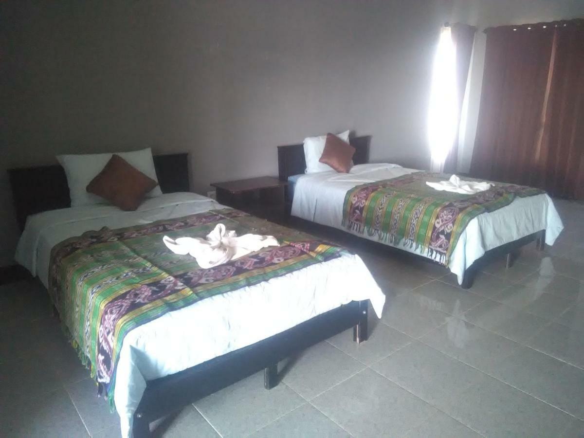 Ridho Malik Hotel Bumbang Ngoại thất bức ảnh